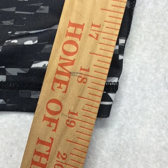 Women Reebok Black Gray Athletic Cropped Compression Leggings Size XS - Picture 4 of 11